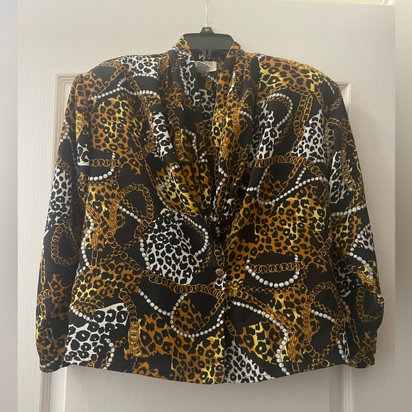 jordan petite Tops - Jordan Petite Vintage Animal Print Blouse